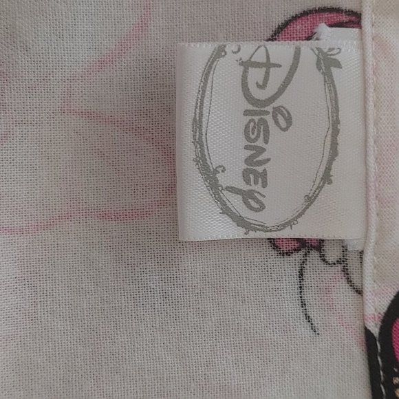 Disney Minnie Mouse Nurse's Uniform Shirt Sz L to XL with Pockets Short Sleeve - Picture 7 of 7
